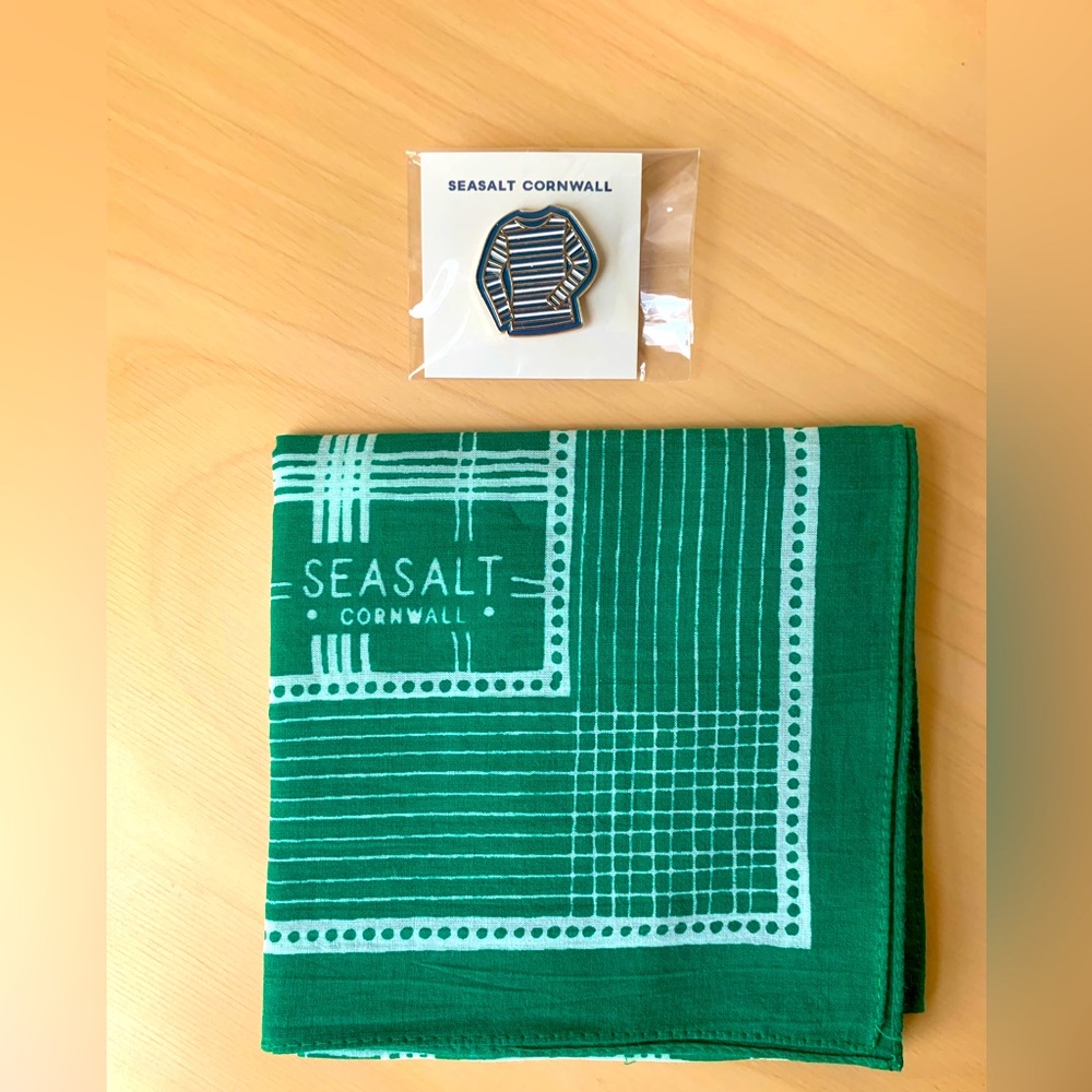 NWT SEASALT CORNWALL Lapel Pin and 100% Organic Cotton Scarf Set - Picture 8 of 9